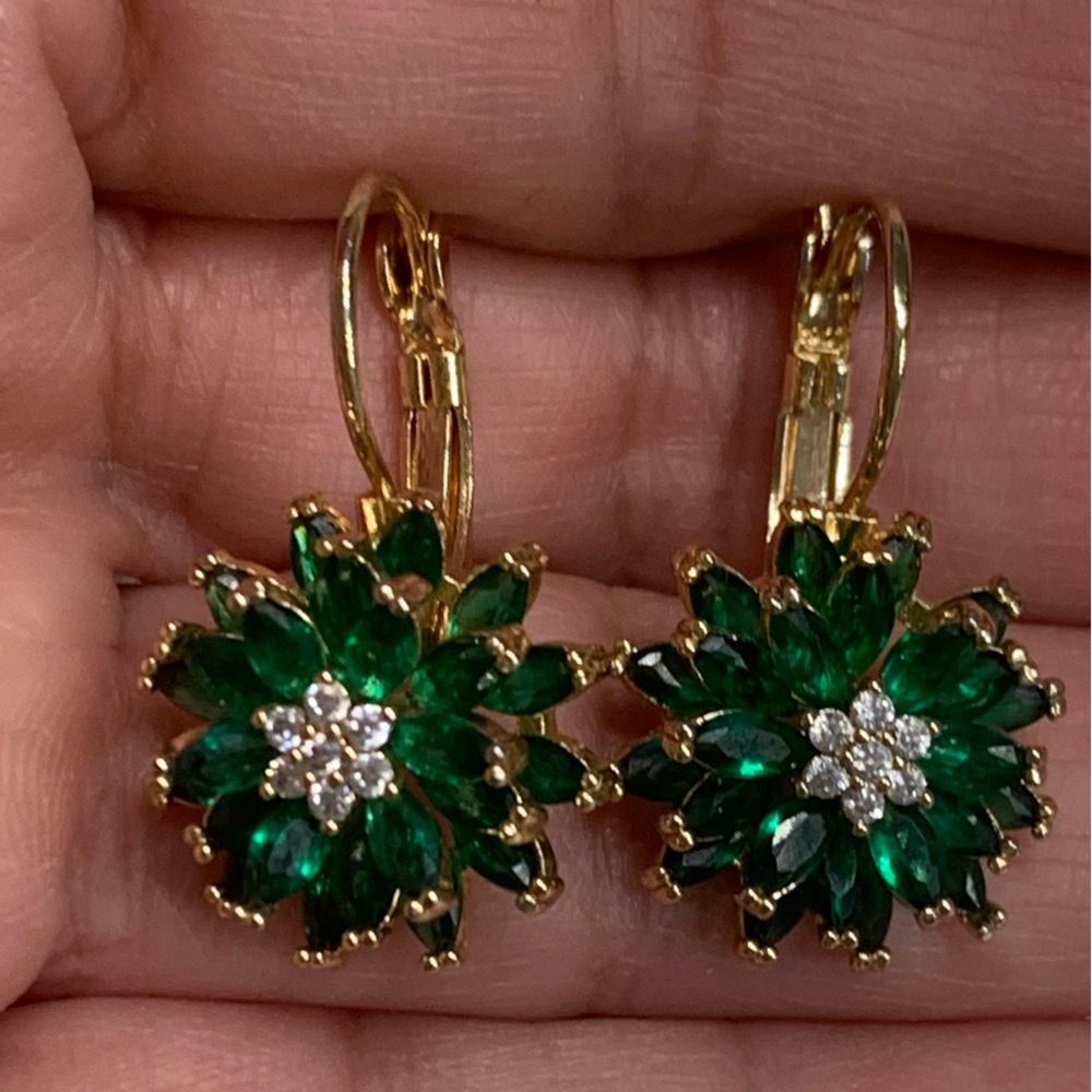 Pierced Dangle Italian Earrings Green RhineStones Gold-tone Setting  PreOwned